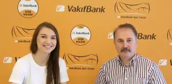 Meliha İsmailoğlu ve Gözde Yılmaz Vakıfbank'ta