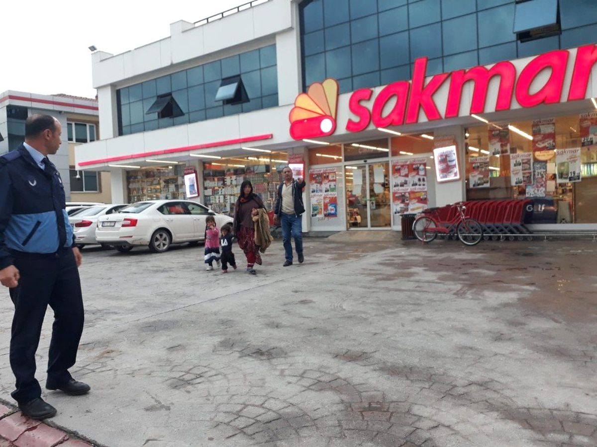 Serdivan\'da Sivil Zabıta Ekipleri Görevde
