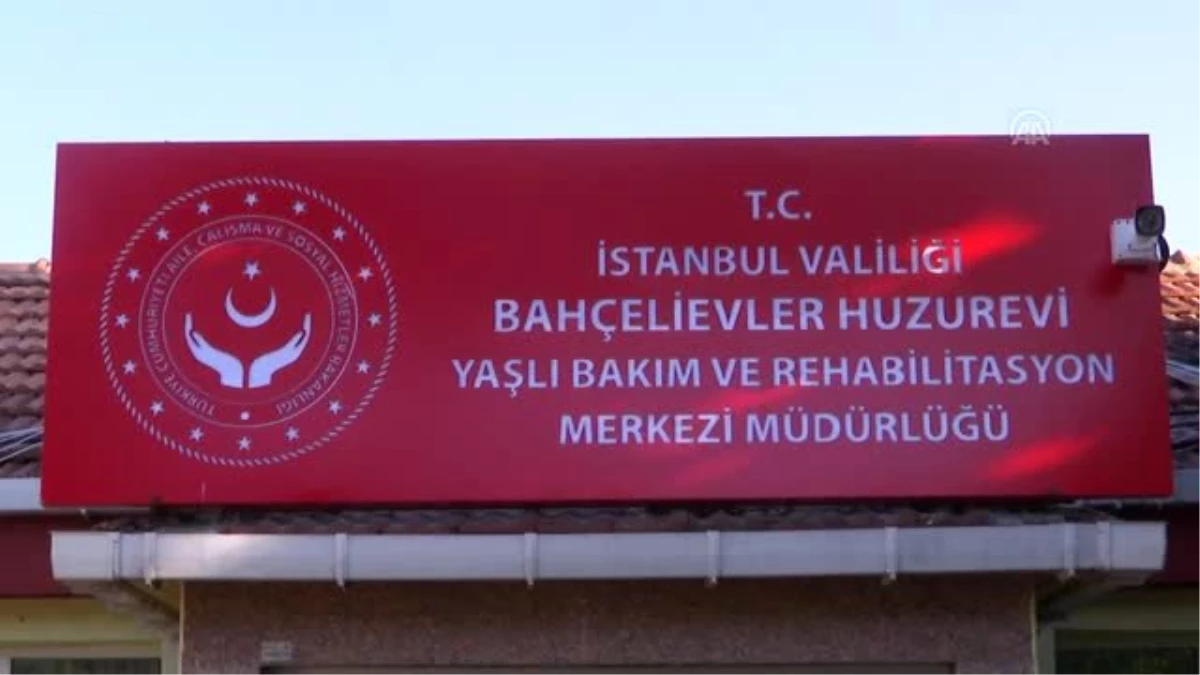 Bakan Selçuk\'tan Huzurevi ve Çocuk Evleri Sitesi Ziyareti - İstanbul