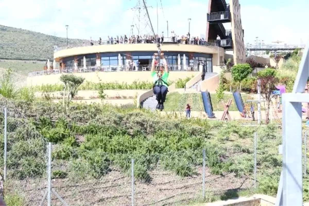 Başkan Soyer, Zipline Yaptı