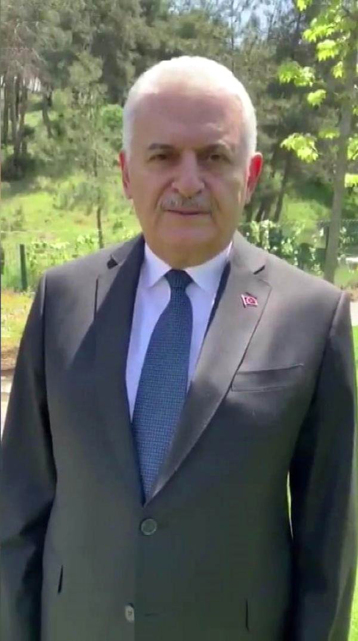 Binali Yıldırım "Anneler Günü"Nü Kutladı