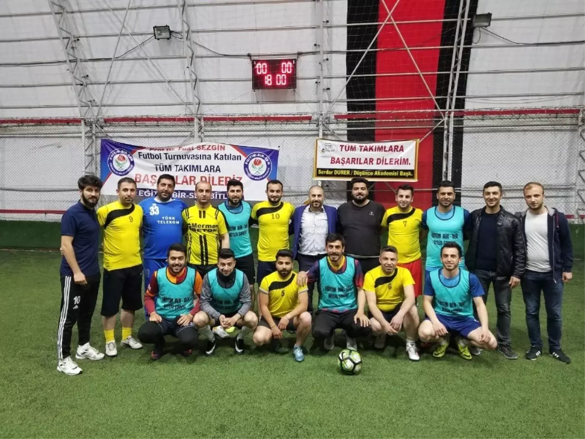 Bitlis\'te "Fuat Sezgin Futbol Turnuvası" Düzenlendi