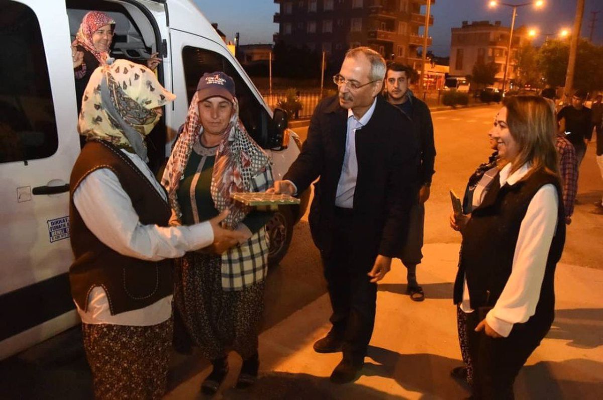 Bozdoğan\'dan İşçi Kadınlara \'Anneler Günü\' Sürprizi