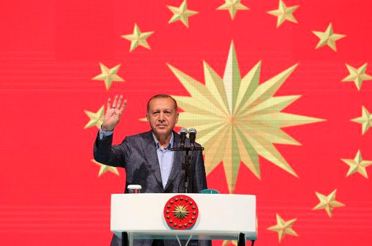 Cumhurbaşkanı Erdoğan Taksim Meydanı\'ndaki İftar Programında Konuştu (1)