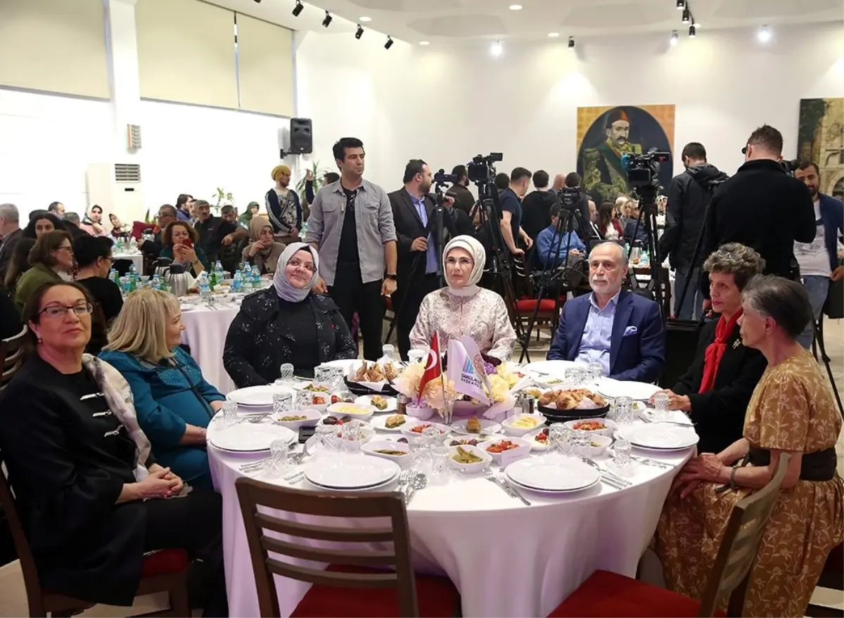 Emine Erdoğan Darülaceze Sakinleriyle İftar Yaptı