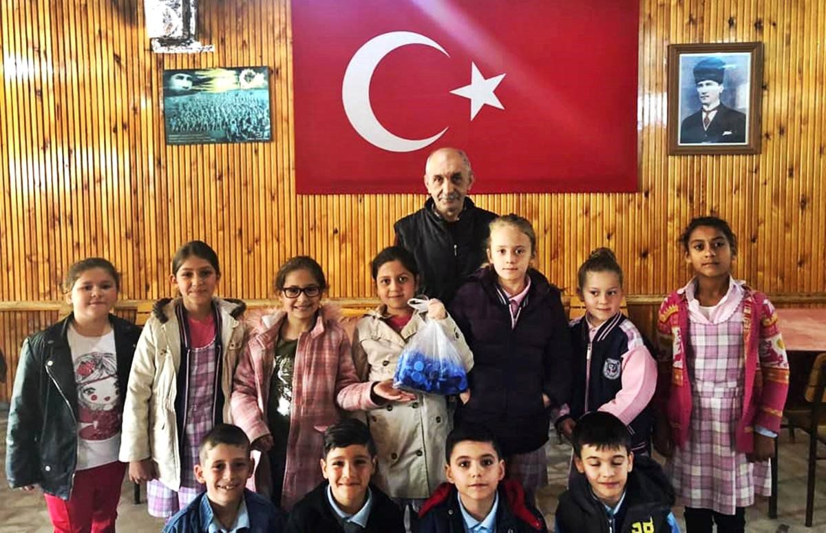 Gelibolulu Öğrencilerden Mavi Kapak Kampanyası