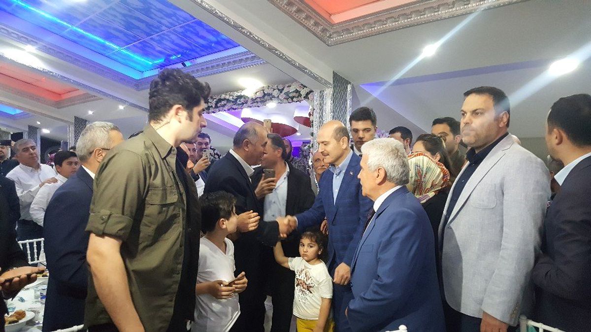 İçişleri Bakanı Soylu, Gaziosmanpaşa\'da Ünyeliler İftar Programına Katıldı