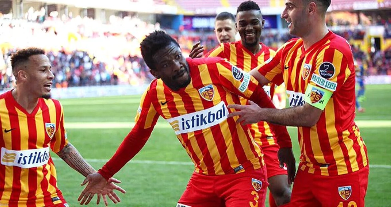 Kayserispor Gyan\'ın 2 Gol Attığı Maçta, Kasımpaşa\'yı Devirdi