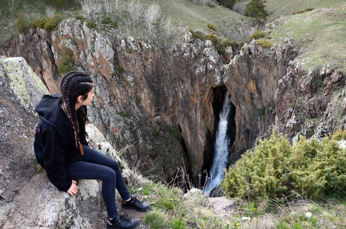 Sarıkamış\'ta Mayıs Ayında Kış ile Bahar Bir Arada