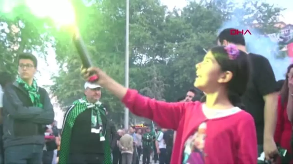 Spor Denizlisporlu Taraftarlar Meydanlara Döküldü