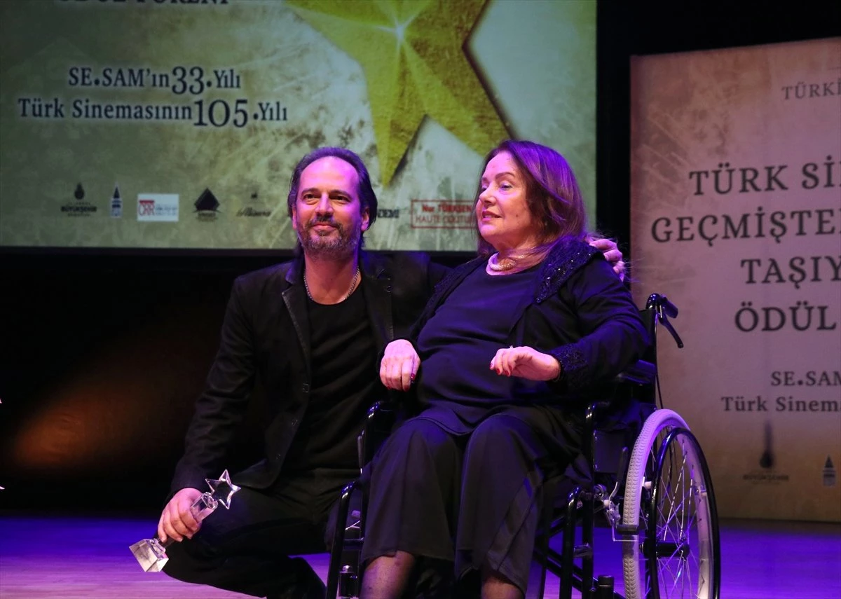 Türk Sinemasını Geçmişten Geleceğe Taşıyanlar" Ödül Töreni