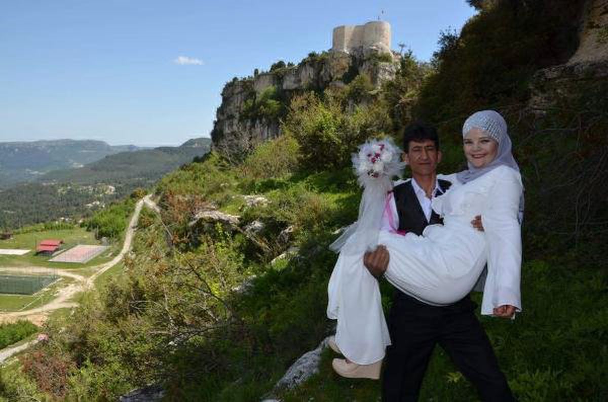 1500 Rakımdaki Tarihi Kalede Nikah
