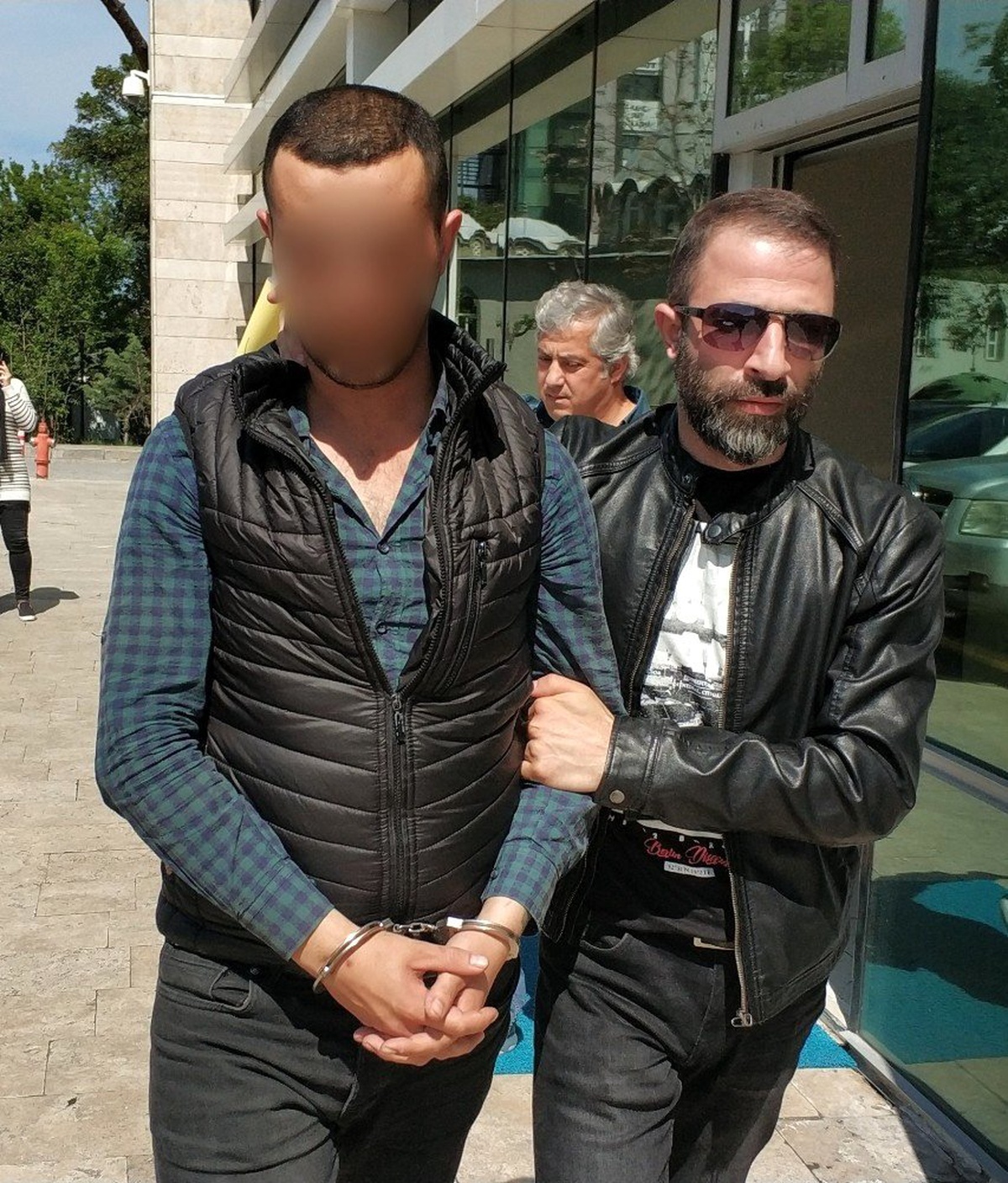 9,5 Kilo Esrarın Firari Sanığı Tutuklandı