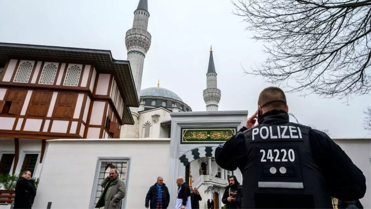 Almanya Camilere Dış Kaynakları Kesmek İçin \'Cami Vergisi\' Getirmeyi Düşünüyor