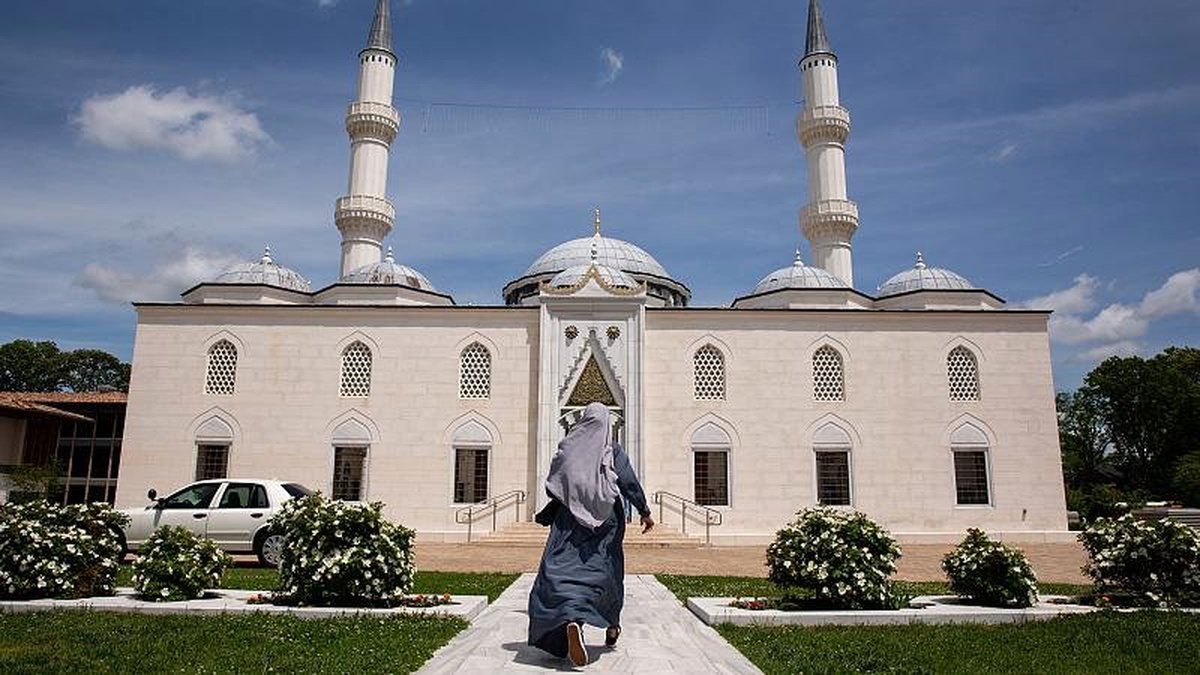 Almanya\'da Müslümanlara \'Cami Vergisi\' mi Geliyor?