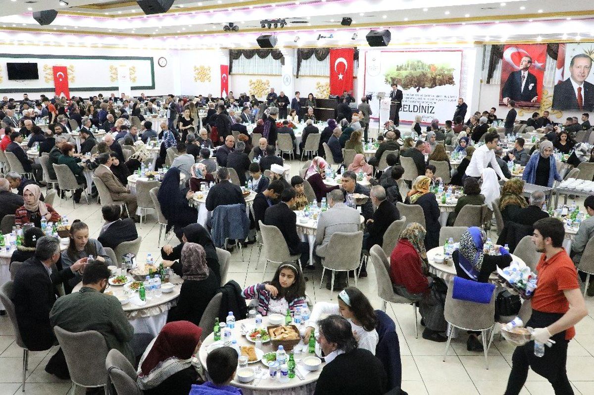Anneler Gününde Şehit Anneleri Unutulmadı