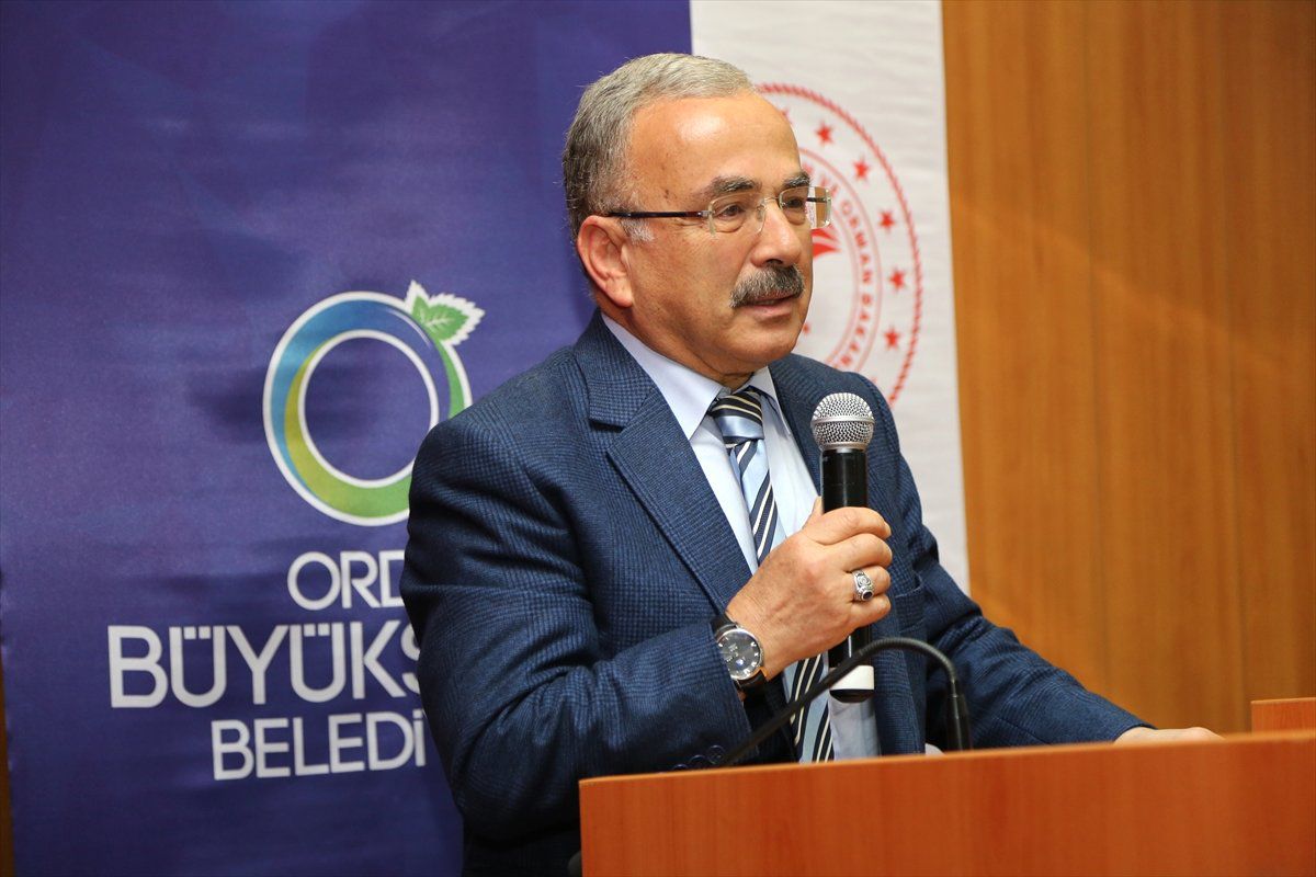 Arı Sütü Üretimine Önem Verilecek