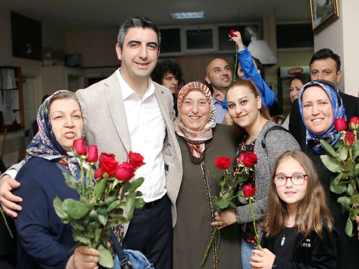 Başkan Gökhan Yüksel, Katıldığı İftarda Anneler Günü\'nü Kutladı