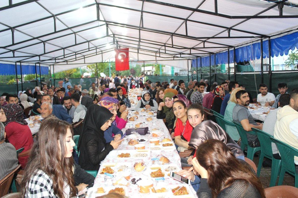 Beyoğlu: "Bağlar Hak Ettiği Değere Kavuşuyor"