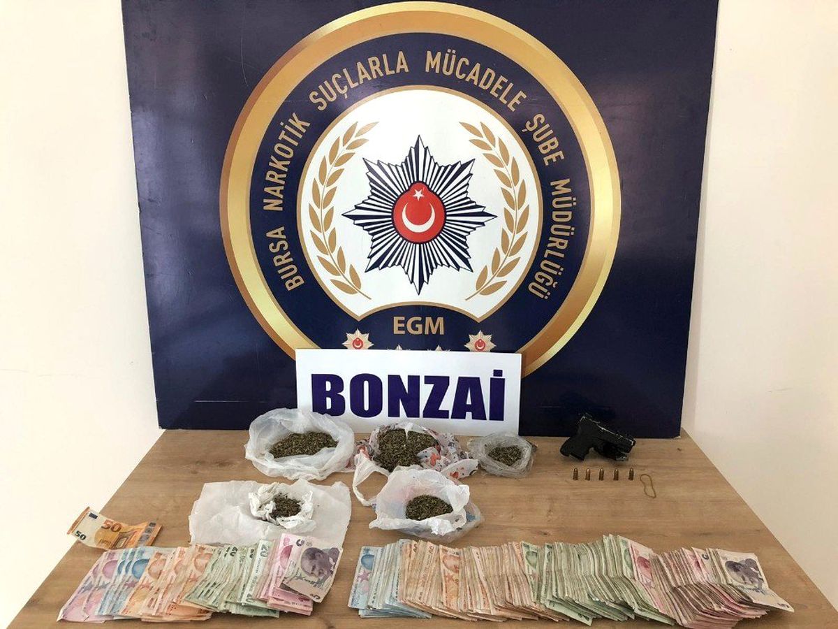 Bursa\'da Uyuşturucu Operasyonu: 12 Gözaltı