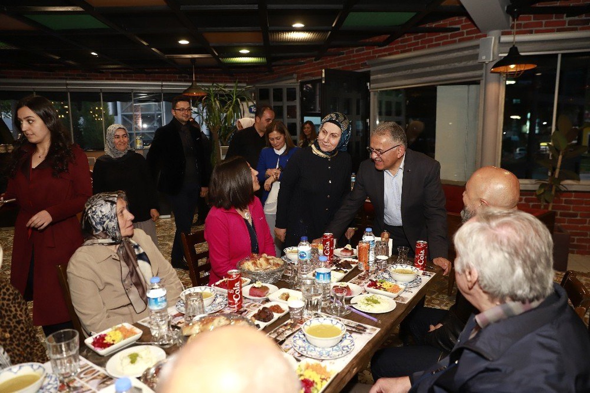 Büyükkılıç: "Bizim İçin Her Gün Annelerimizin Günü"