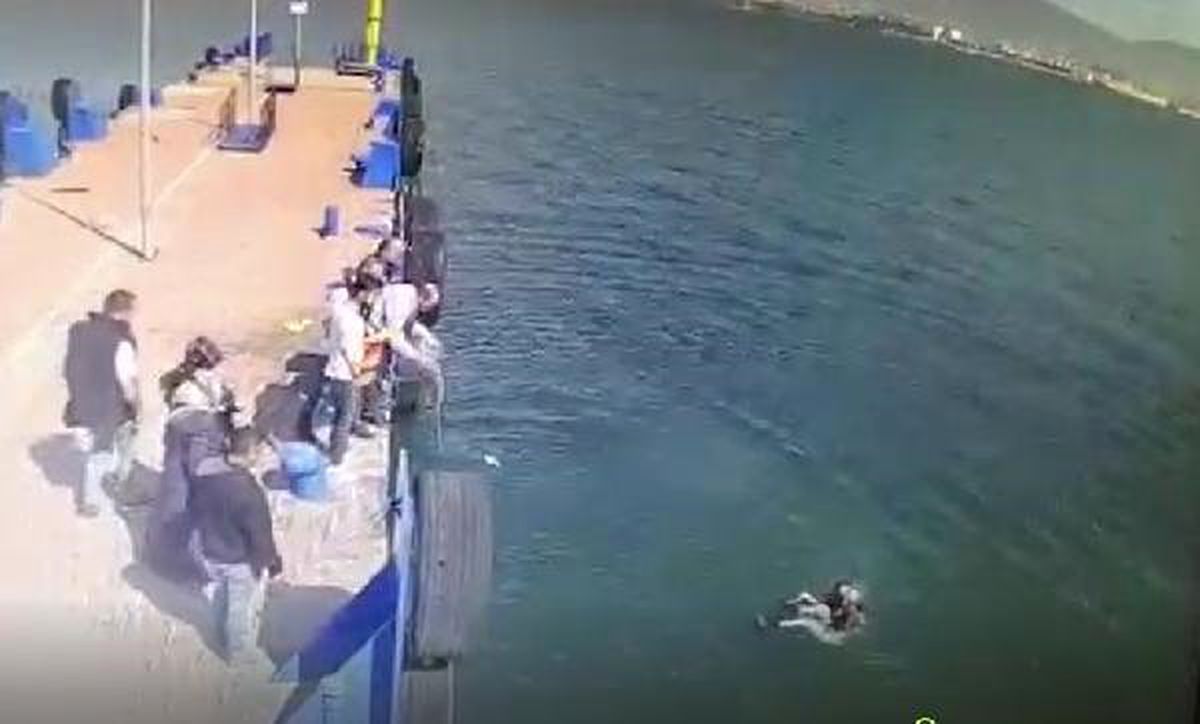 Denize Atlayan Kadının Kurtarılma Anı Kamerada
