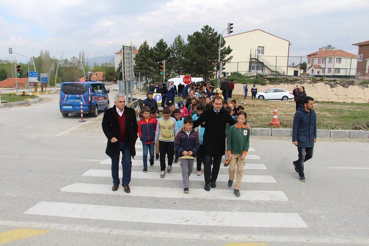 Dumlupınar\'da "Öncelik Hayatın, Öncelik Yayanın" Etkinliği