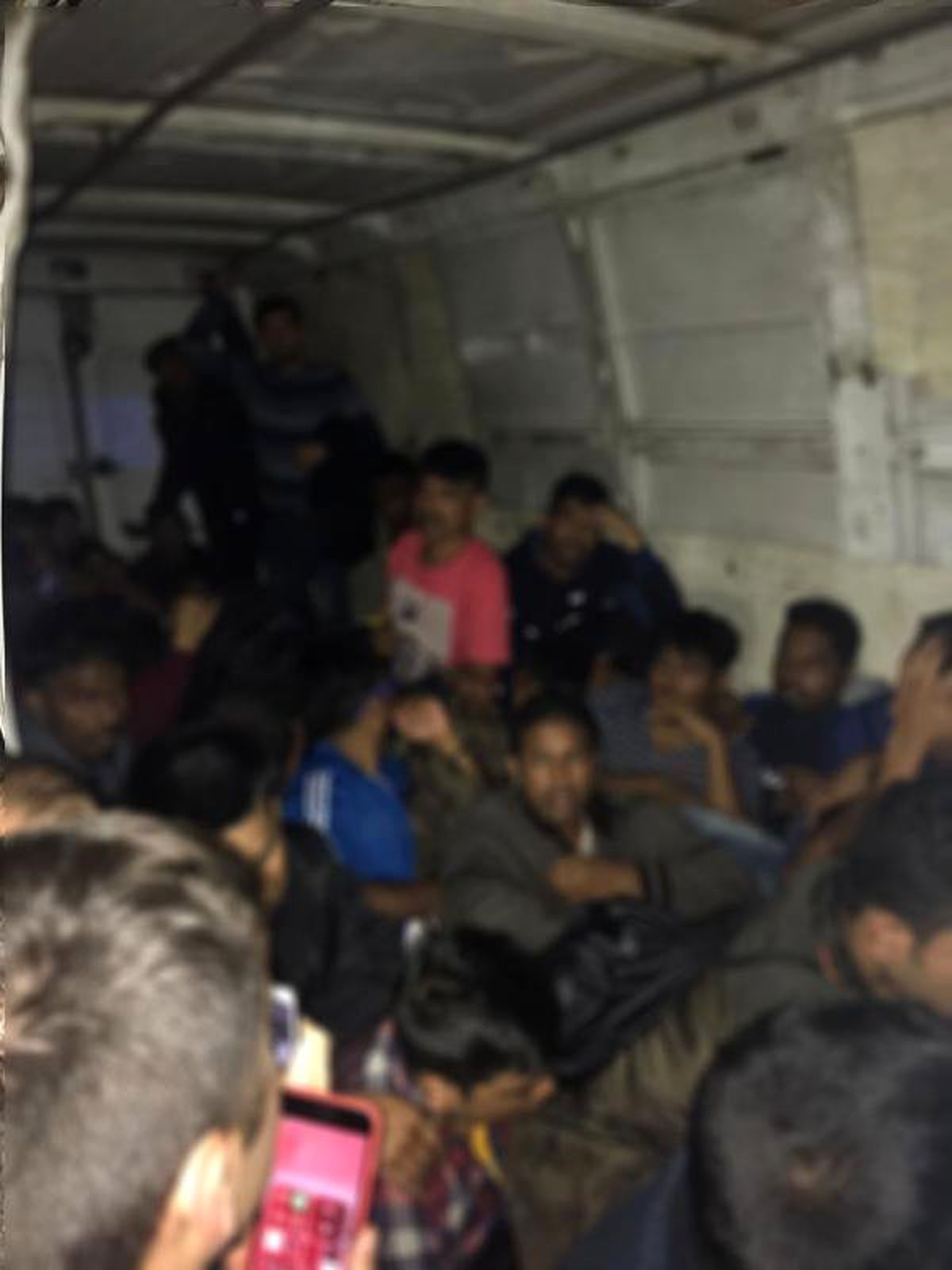 Durdurulan Minibüste 32 Kaçak Göçmen Yakalandı