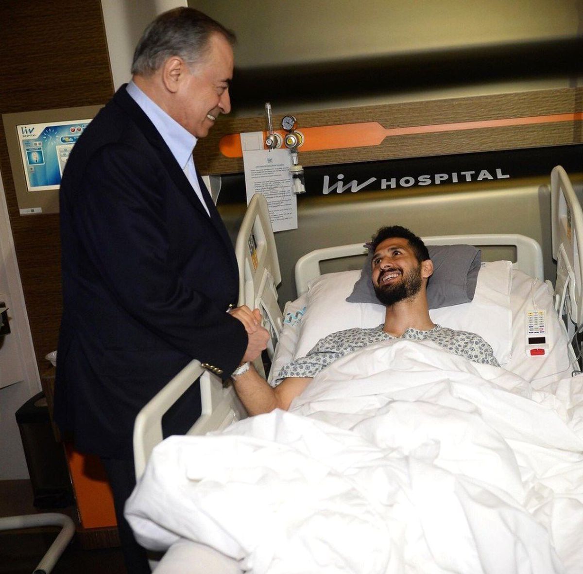 Emre Akbaba'nın Dönüş Tarihi Belirsiz