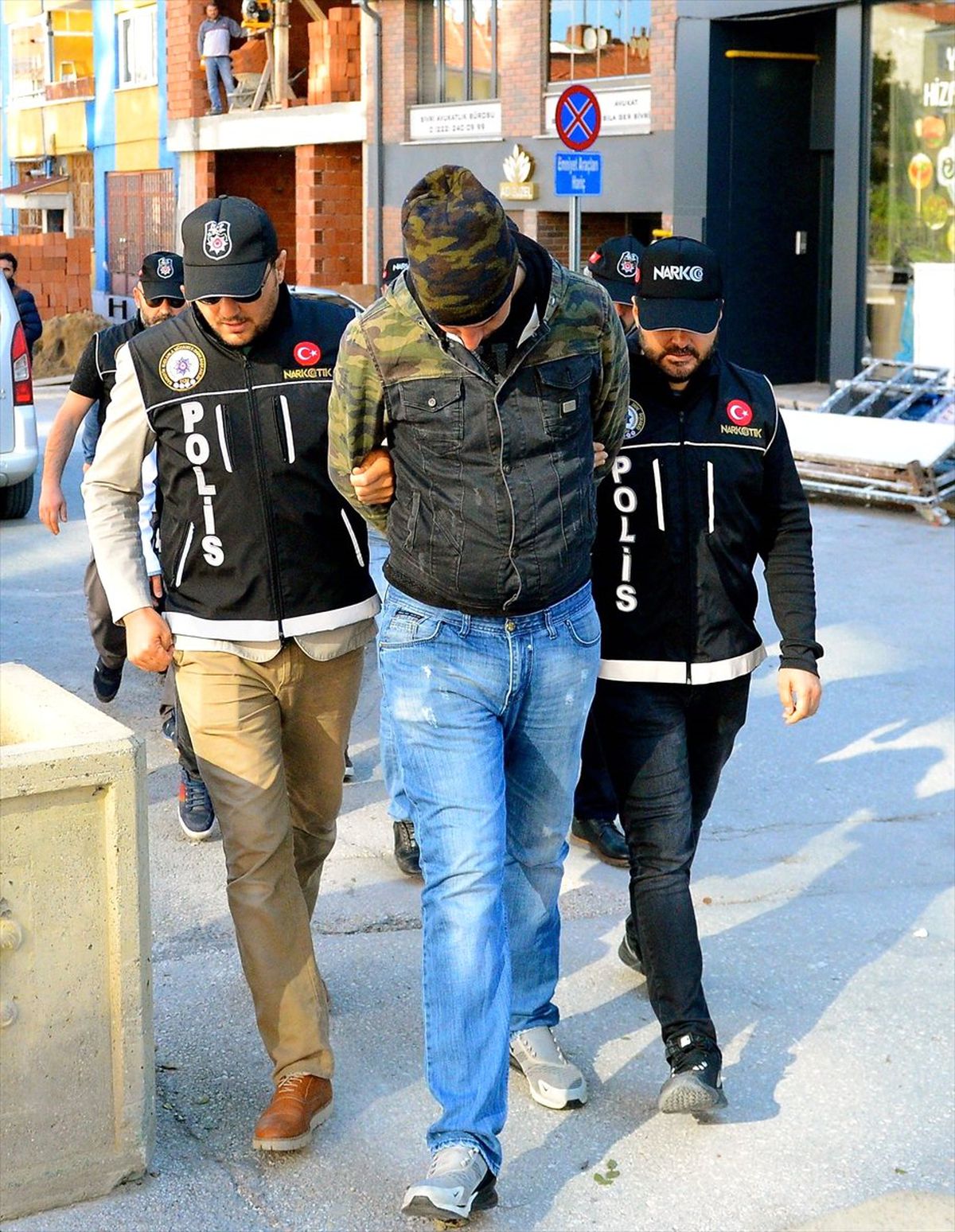 Eskişehir\'deki Uyuşturucu Operasyonunda 3 Tutuklama