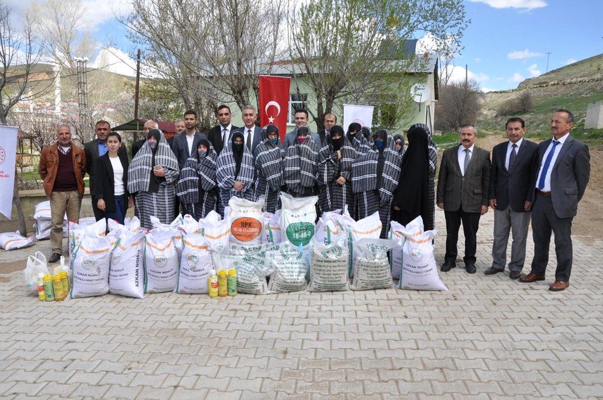 Gümüşhane\'de \'Kadın Yetişirse Her Şey Yetişir\' Projesi