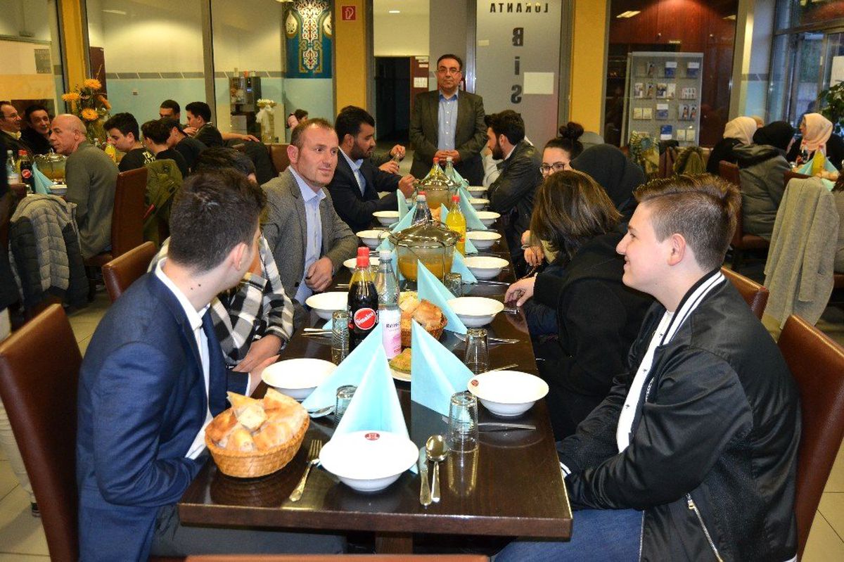 Gurbetteki Yeniceliler İftarda Bir Araya Geldi