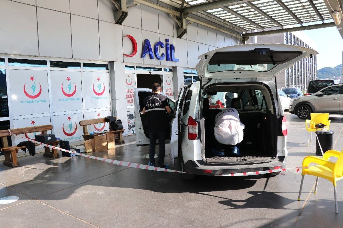 Hareket Halindeki Araçta Kendisini Vuran İş Adamı Hayatını Kaybetti