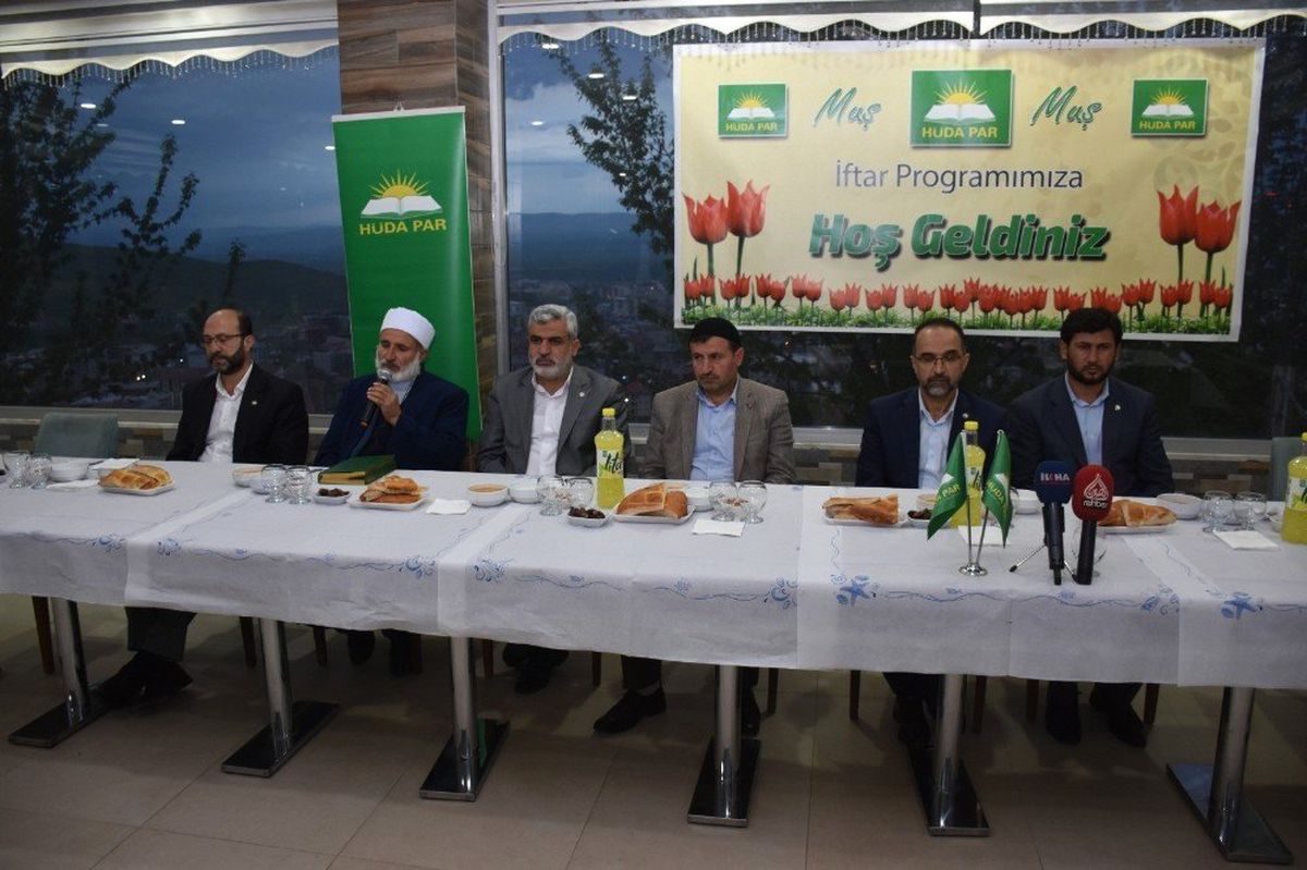 Hüda Par Genel Başkanı Sağlam: "Etrafımızdaki Ateşin Bize Sıçratılması İçin Özel Gayret...