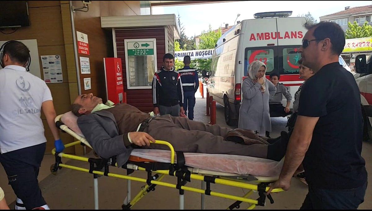 İnegöl\'de Bıçaklı Kavga: 1 Yaralı