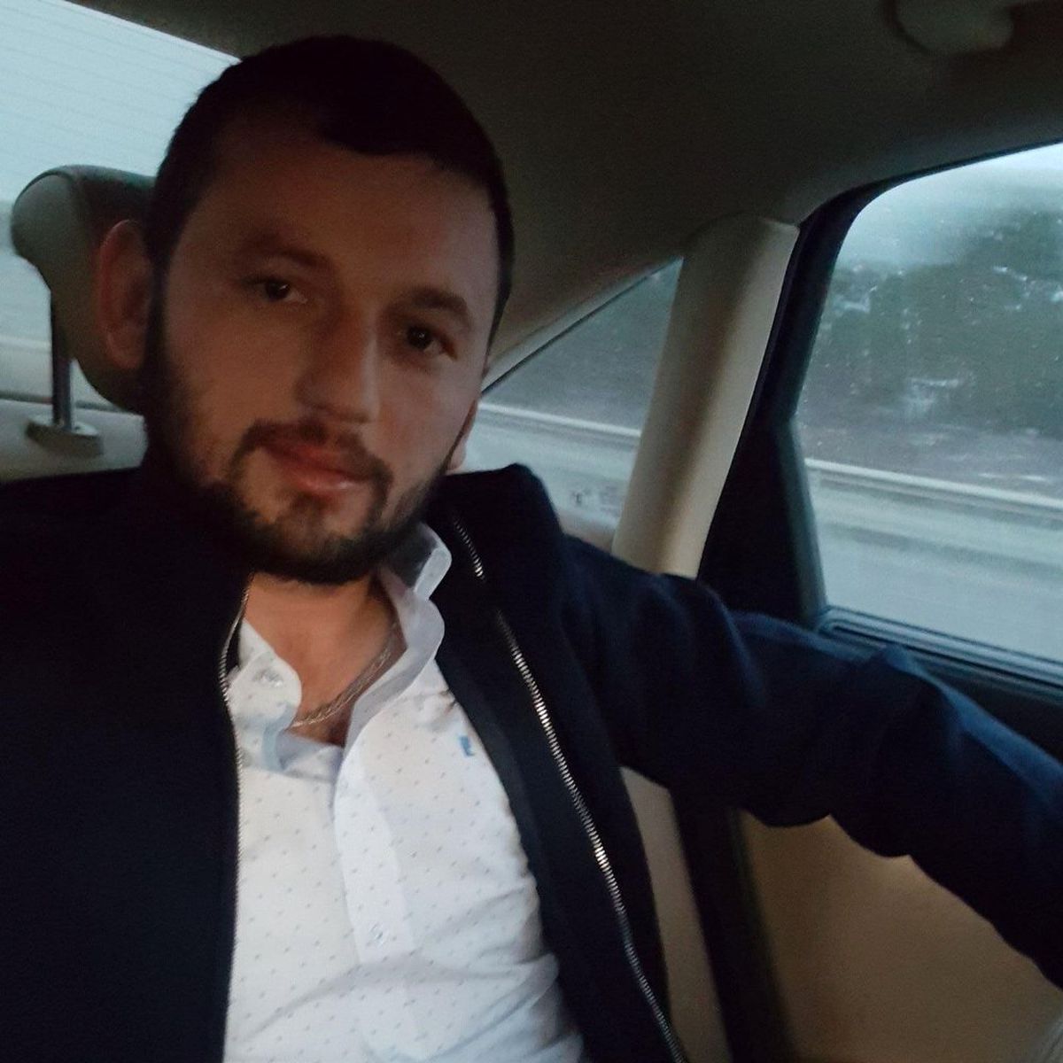 İş Adamı Hareket Halindeki Otomobilde Kafasına Sıktı
