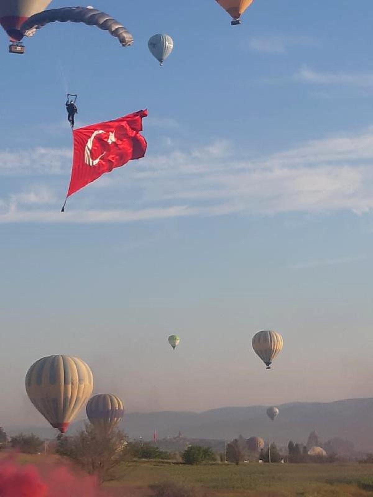 Jöak Paraşüt Timi, Sıcak Hava Balonundan Atladı