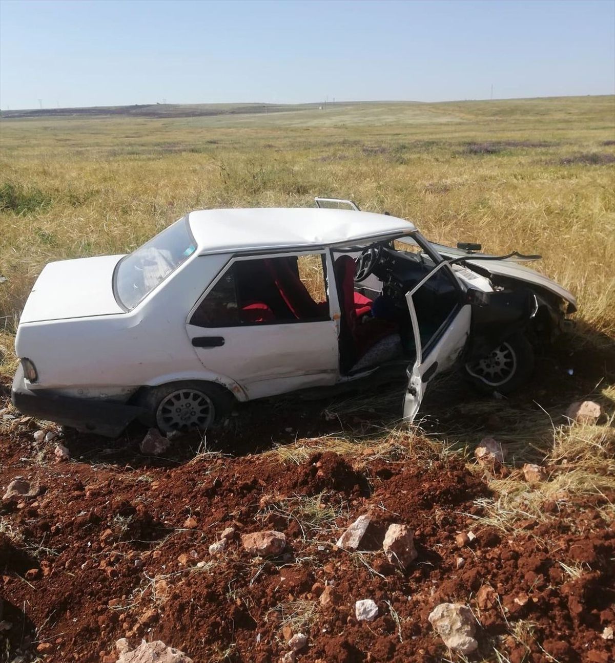 Şanlıurfa\'da Otomobil Şarampole Devrildi: 7 Yaralı