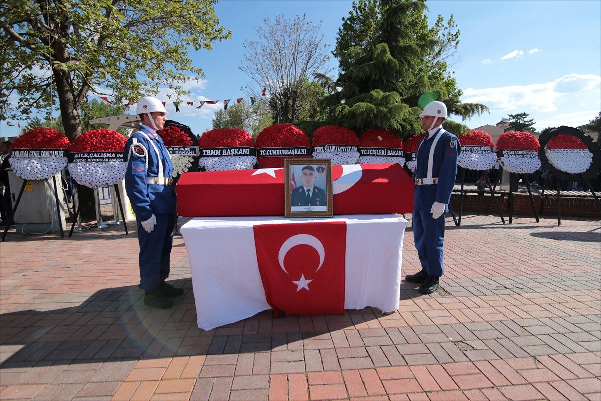 Şehit Uzman Çavuş Öztürk Son Yolculuğuna Uğurlandı