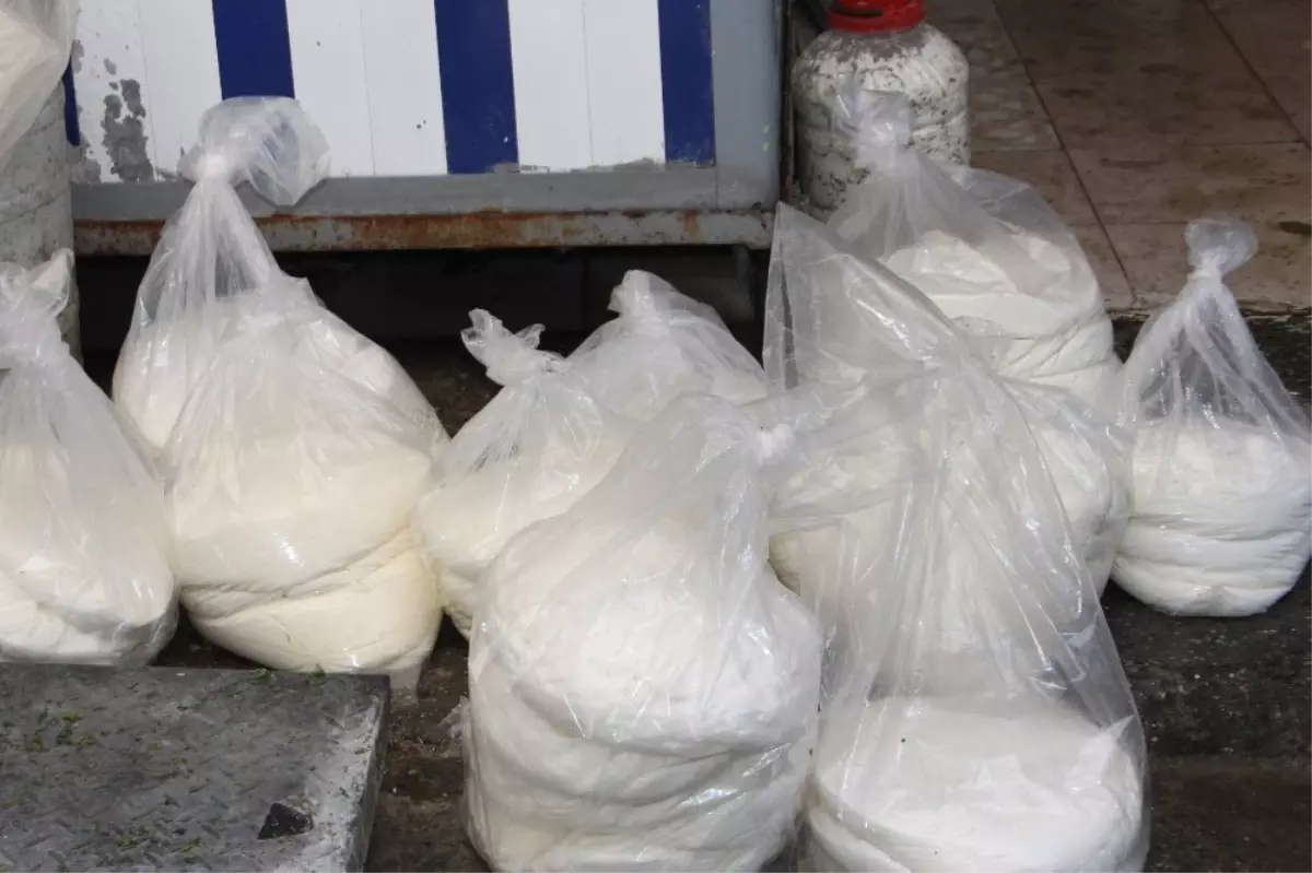 Siirt\'te Aşırı Yağışlar Peynir Fiyatlarını Etkiledi