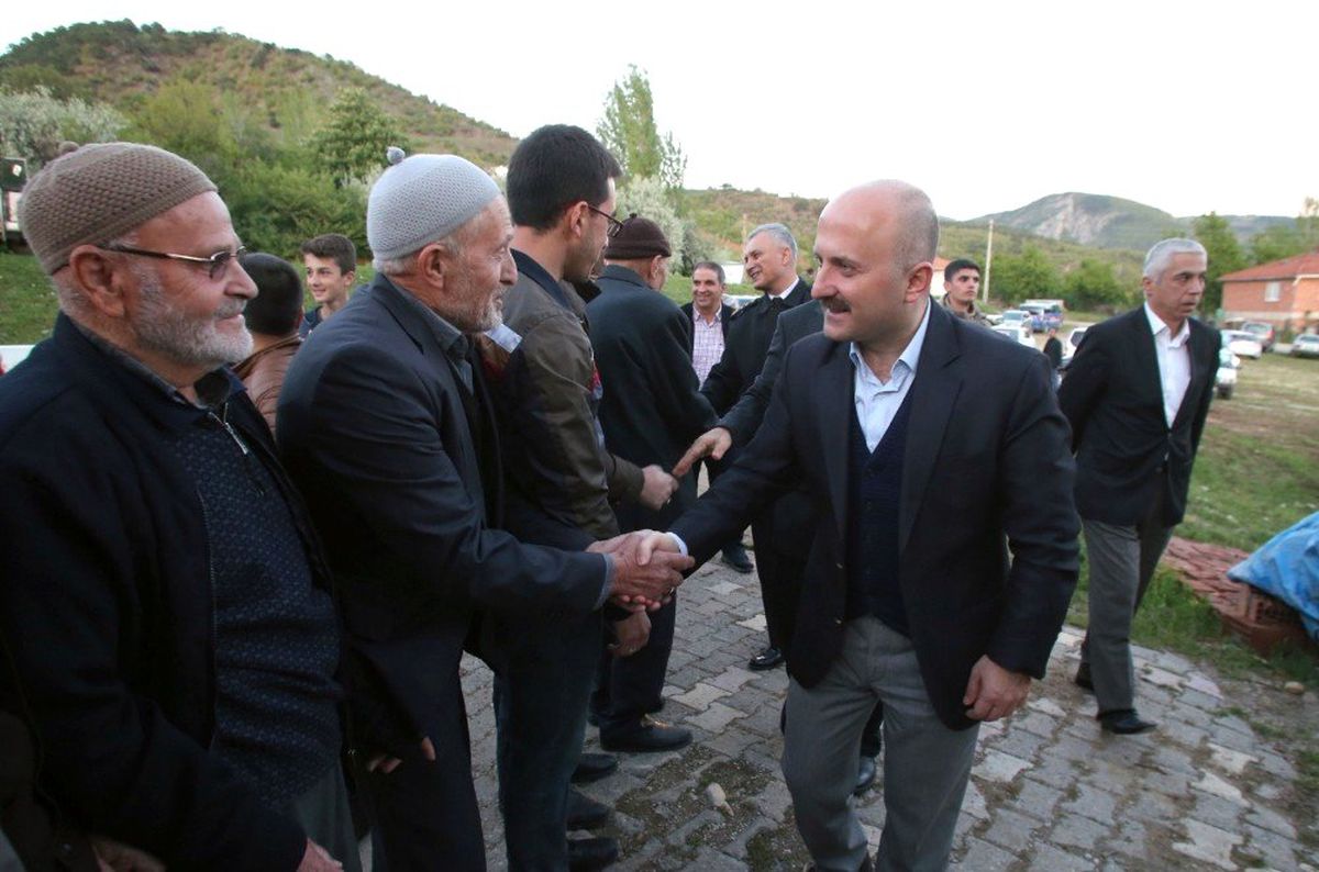 Vali Varol Boyalı Köyünde Vatandaşlarla İftar Yaptı