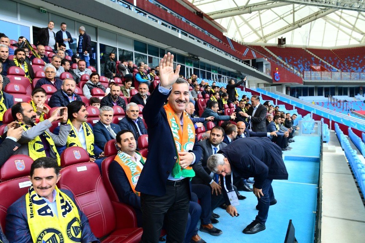 Yeşilyurt\'ta Maç Sonu Büyük Sevinç