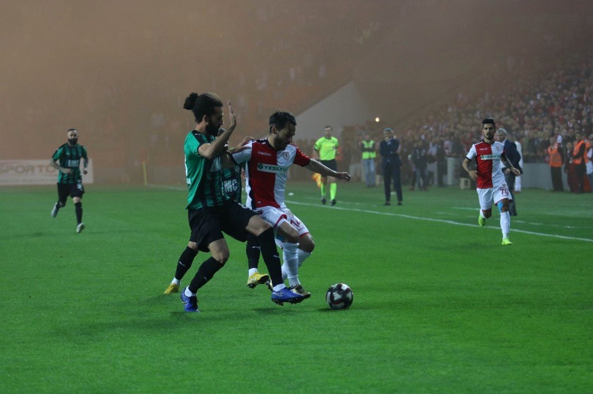 Yılport Samsunspor - Sakaryaspor (Maç Devam Ediyor)
