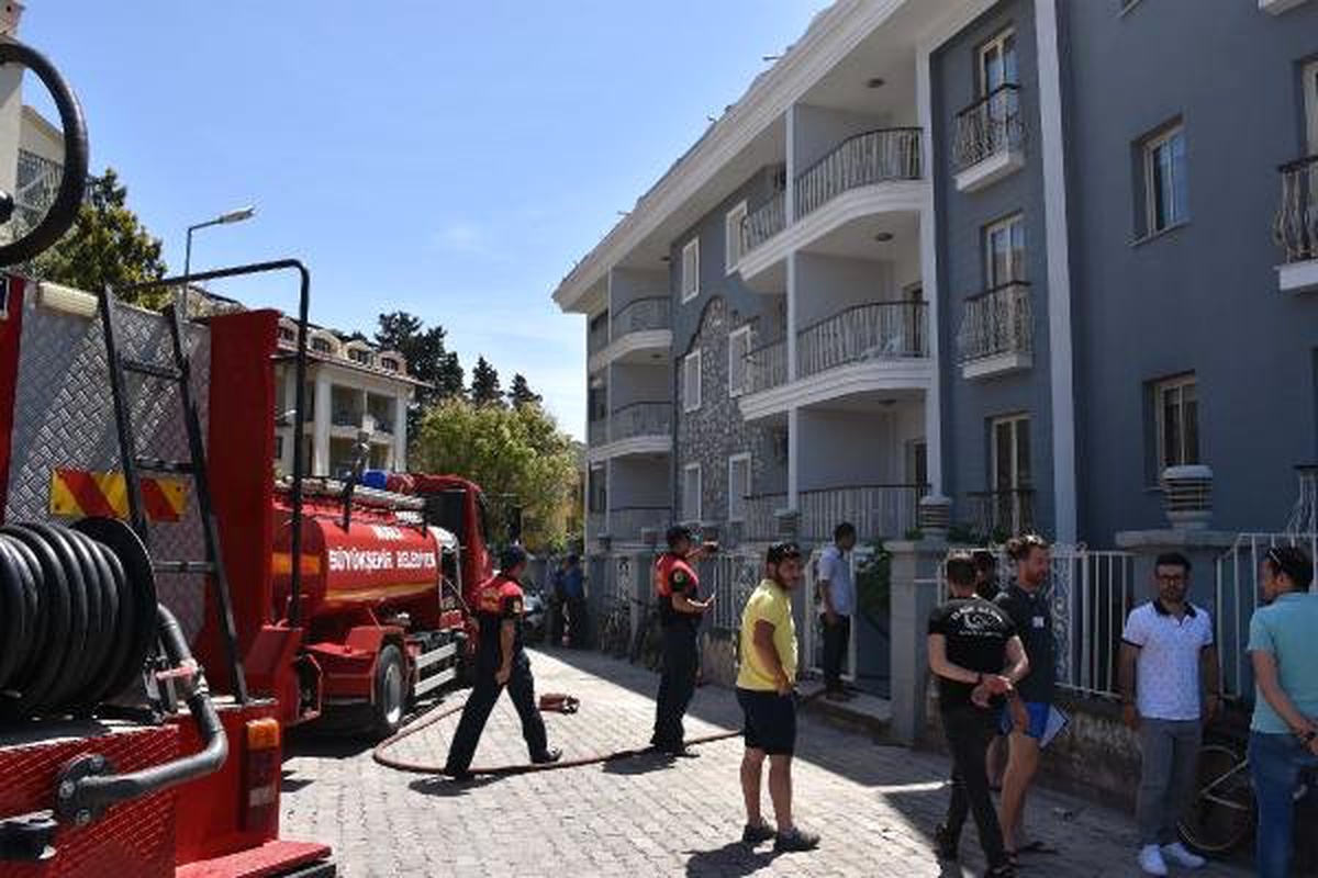 Apart Otelin Çamaşırhanesinde Yangın Çıktı