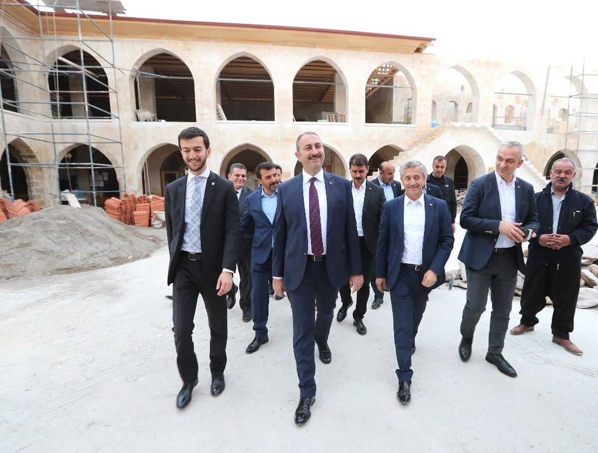 Bakan Gül, Mecidiye Han\'ı İnceledi
