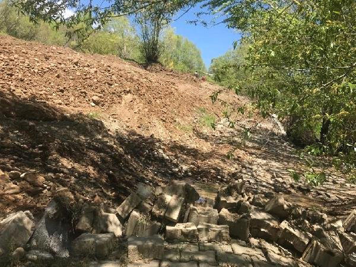 Bingöl\'deki Heyelanda Risk Altındaki 5 Ev Tahliye Edildi