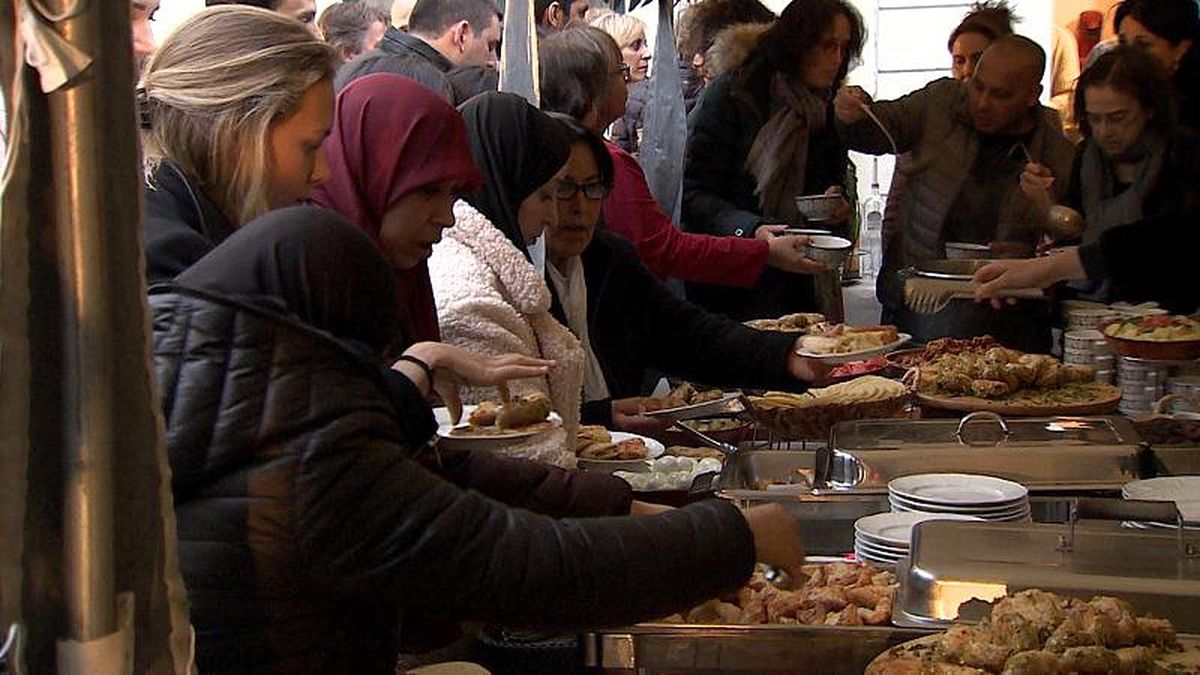 Brüksel\'de Yahudi Müzesi\'nde İftar Yemeği Verildi