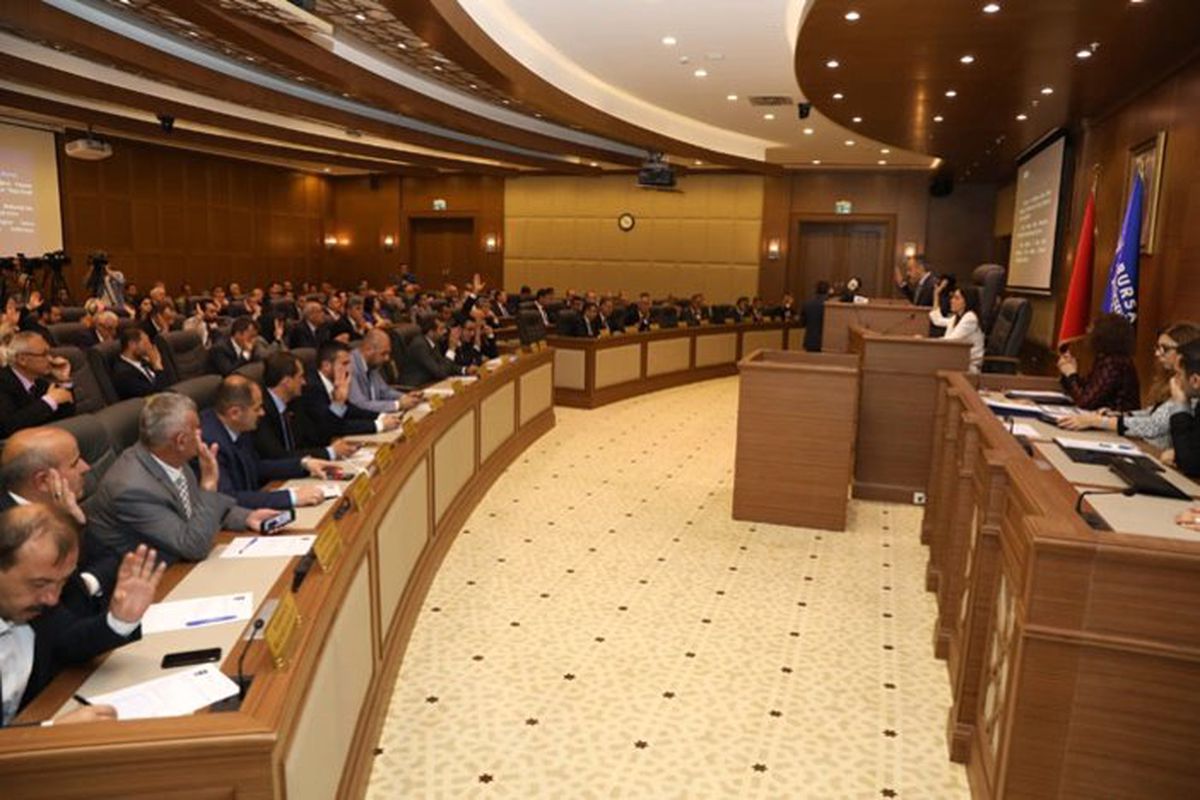 Büyükşehir’de daire başkanlığı sayısı 18’e çıktı 