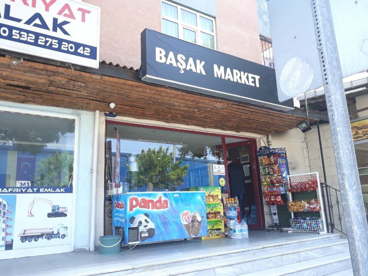 Darıca\'da Suriyeli Esnaflara Türkçe Tabela Zorunluluğu