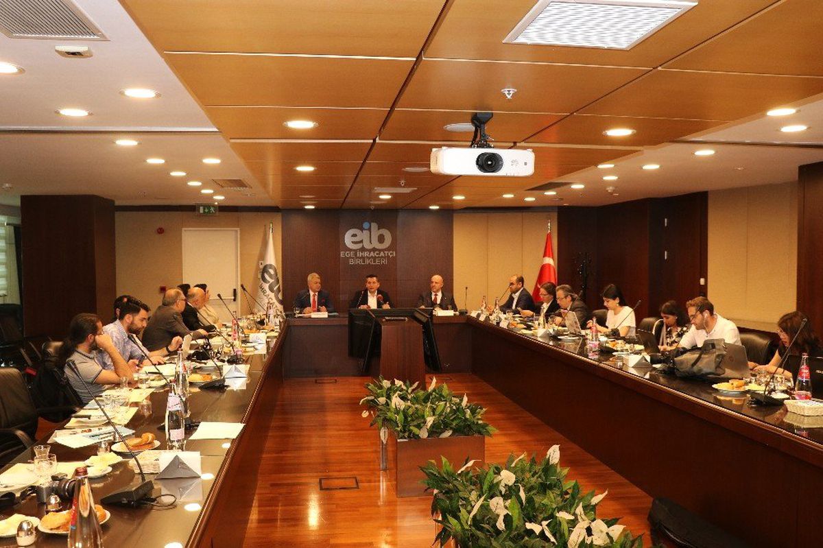 Deri Mühendisi Adaylarına Burs Müjdesi